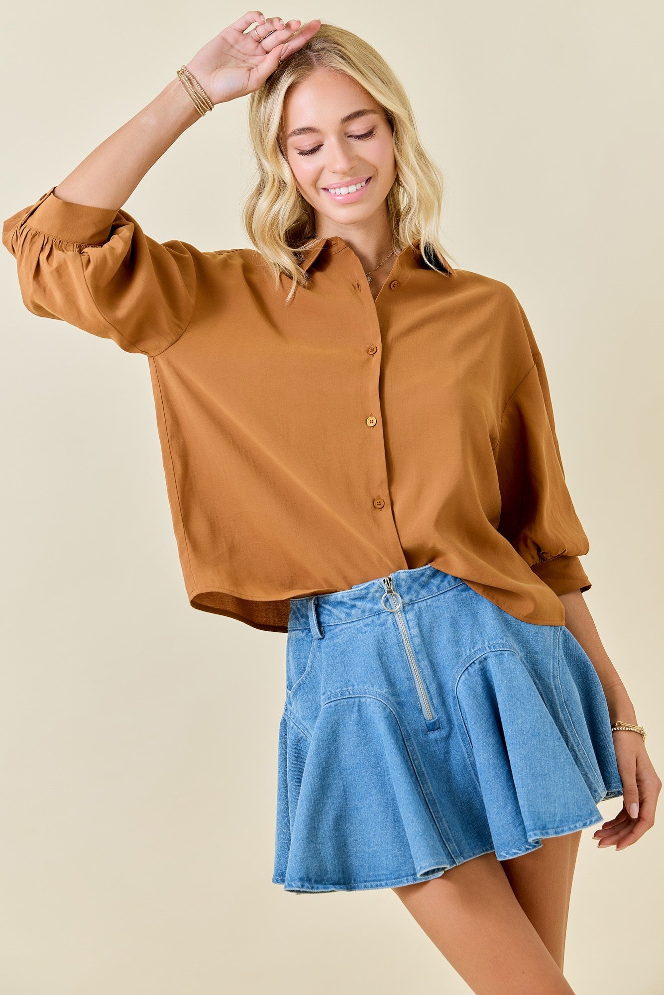BOUTIQUE AUTUMN LATTE TOP BROWN FRONT 3