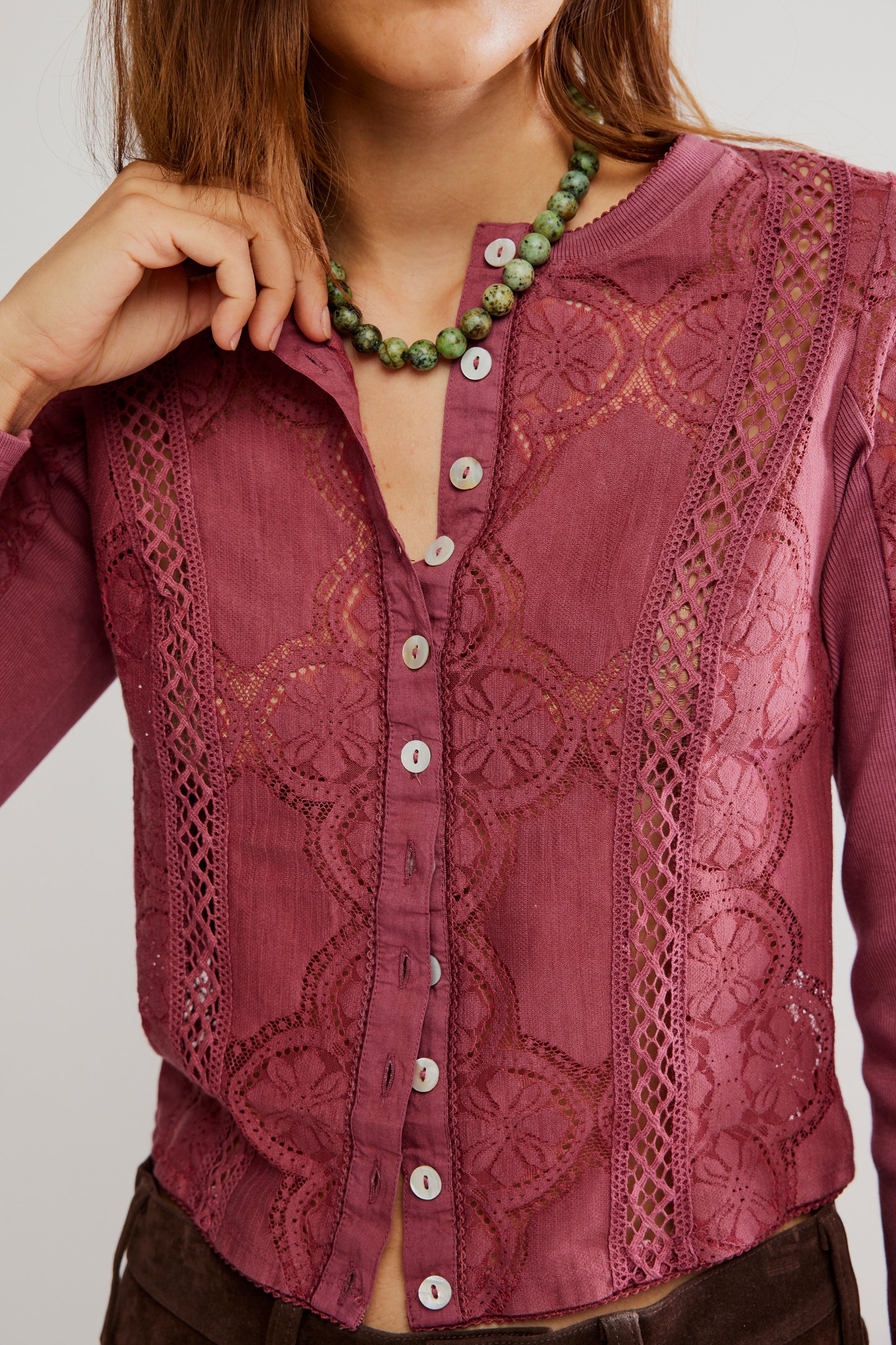 BOUTIQUE FREE PEOPLE JAE KNIT LONG SLEEVE CRUSHED BERRY FRONT