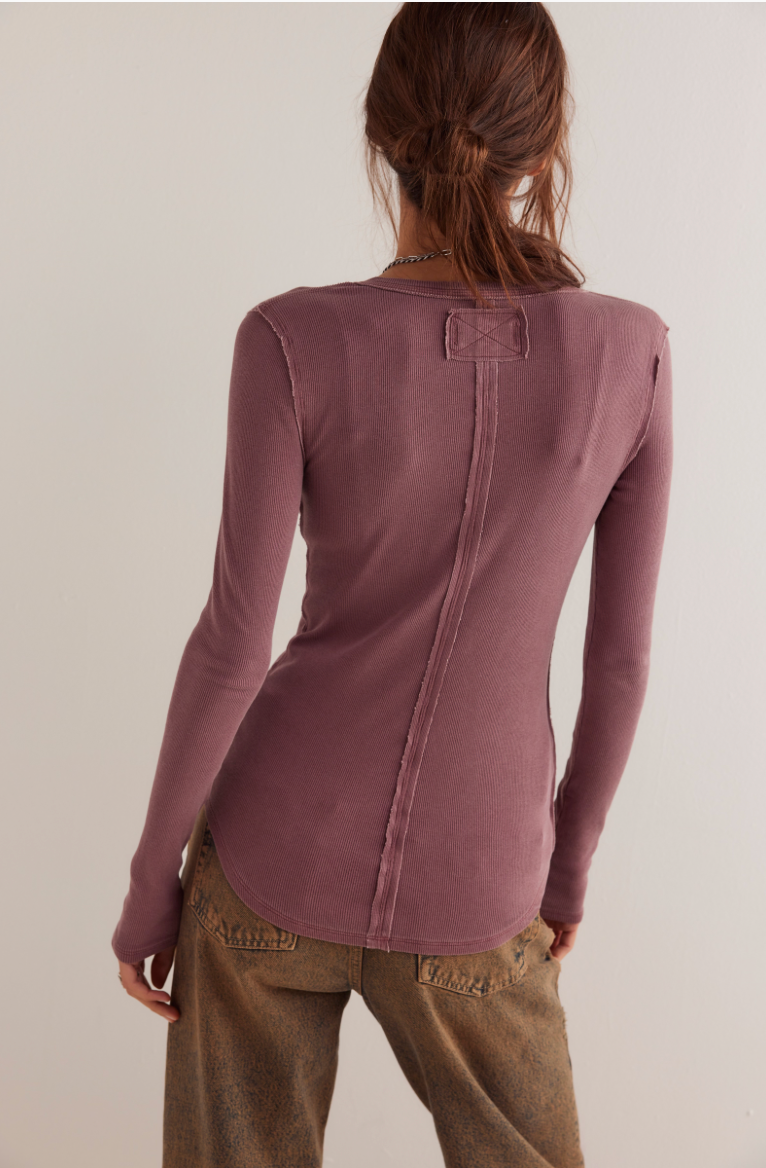 BOUTIQUE FREE PEOPLE JAMIE HENELY LONG SLEEVE TOP RED BARK BACK
