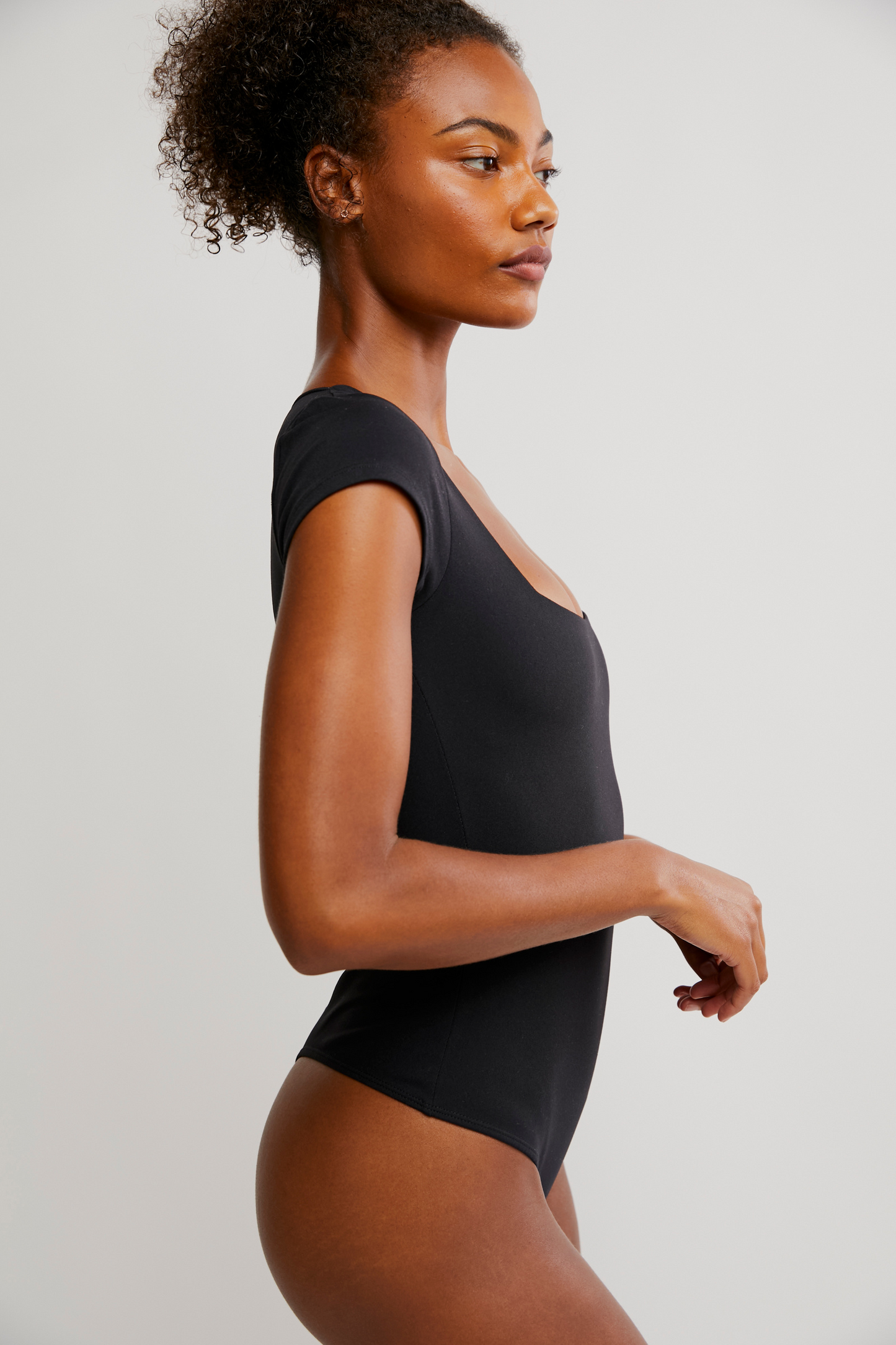 BOUTIQUE FREE PEOPLE SQUARE EYES BODYSUIT BLACK SIDE