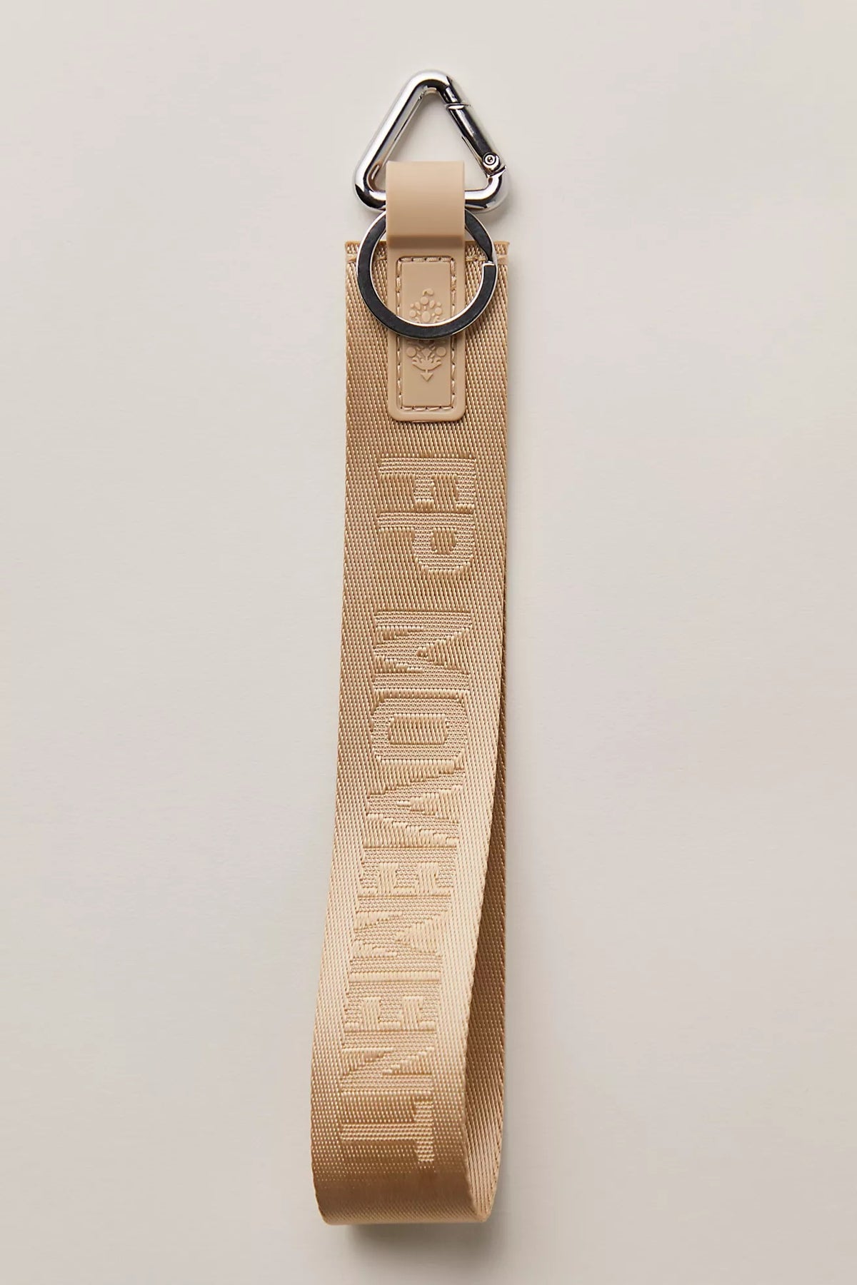 BOUTIQUE FREE PEOPLE THERE IT IS KEYCHAIN OFF WHITE 2