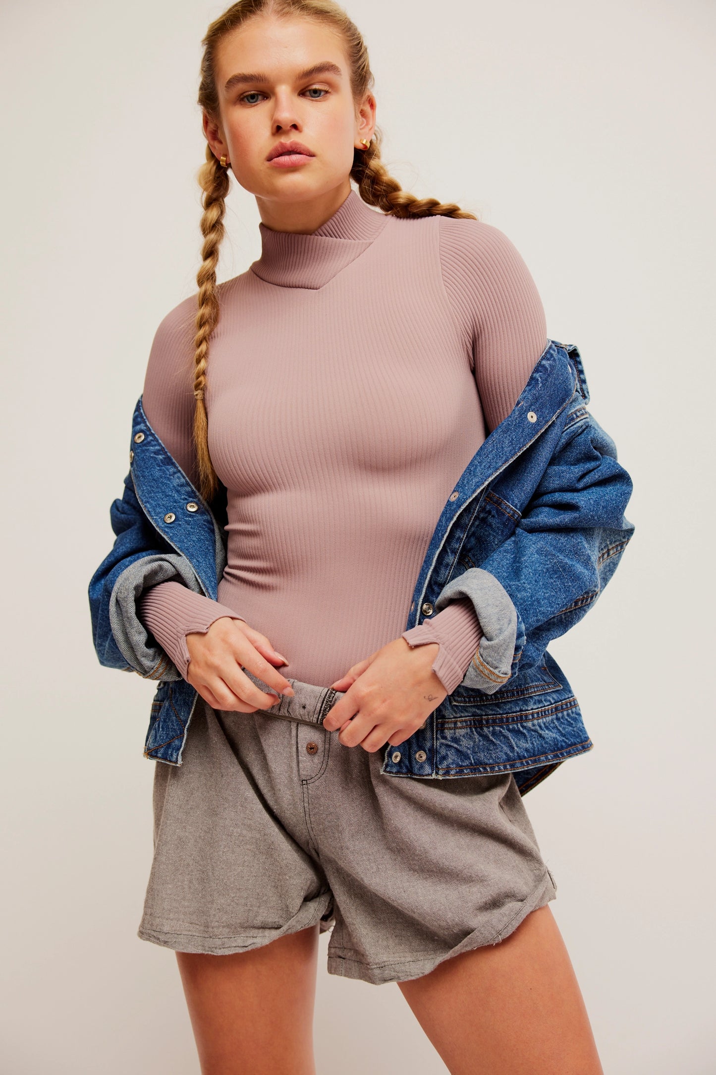 BOUTIQUE FREE PEOPLE XYZ RECYCLED TURTLENECK BODYSUIT MOCHA MAUVE FRONT 2