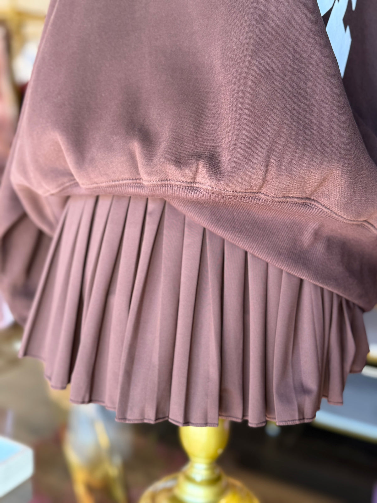 Additional product photo of the Gold Hinge pleated tennis skirt in Dark Brown