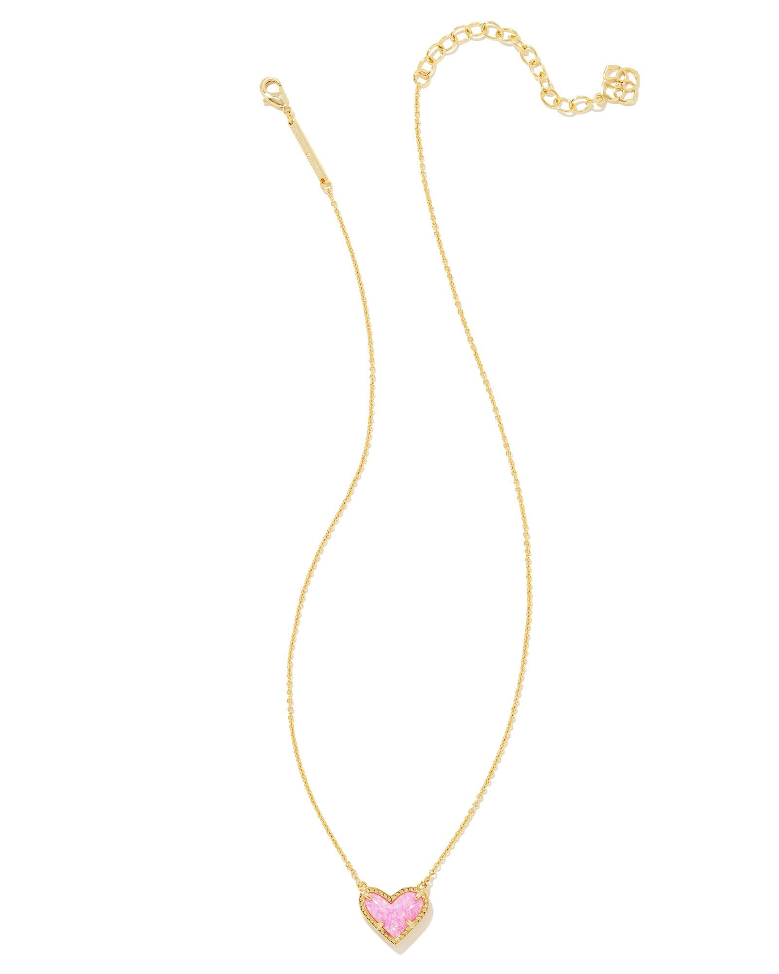 BOUTIQUE KENDRA SCOTT ARI HEART GOLD SHORT PENDANT NECKLACE BUBBLEGUM PINK KYOCERA OPAL