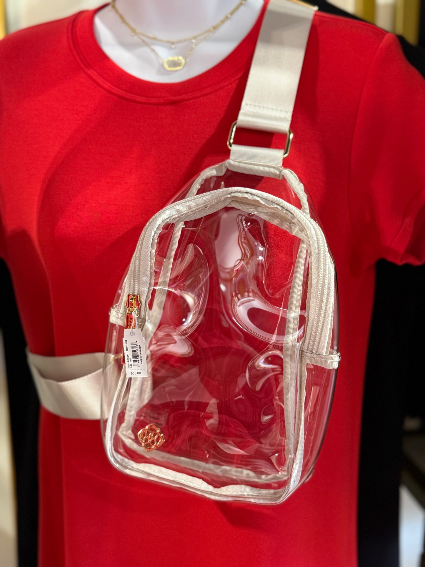 BOUTIQUE KENDRA SCOTT CLEAR SLING BAG ON MODEL