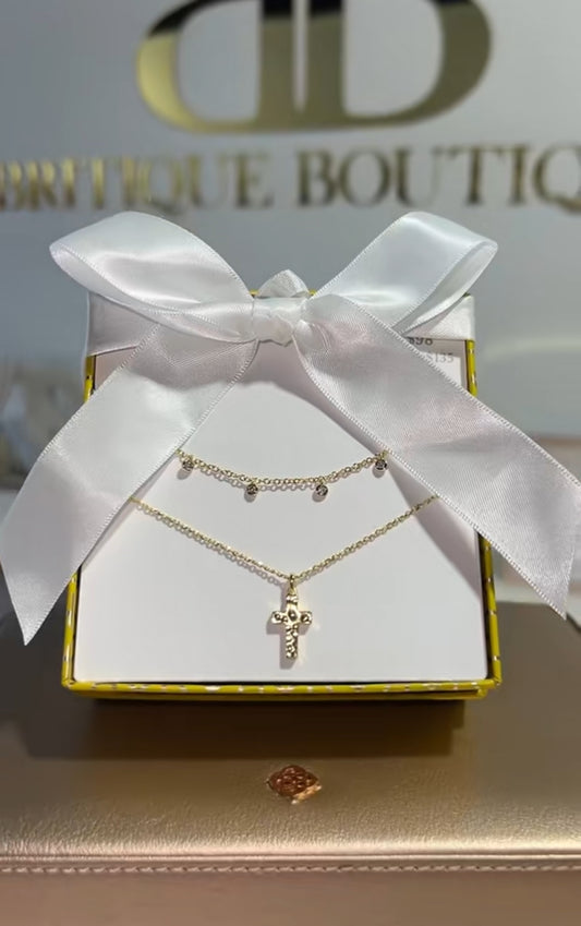 BOUTIQUE KENDRA SCOTT GOLD AMELIA CROSS GIFT SET IN WHITE CRYSTAL 2
