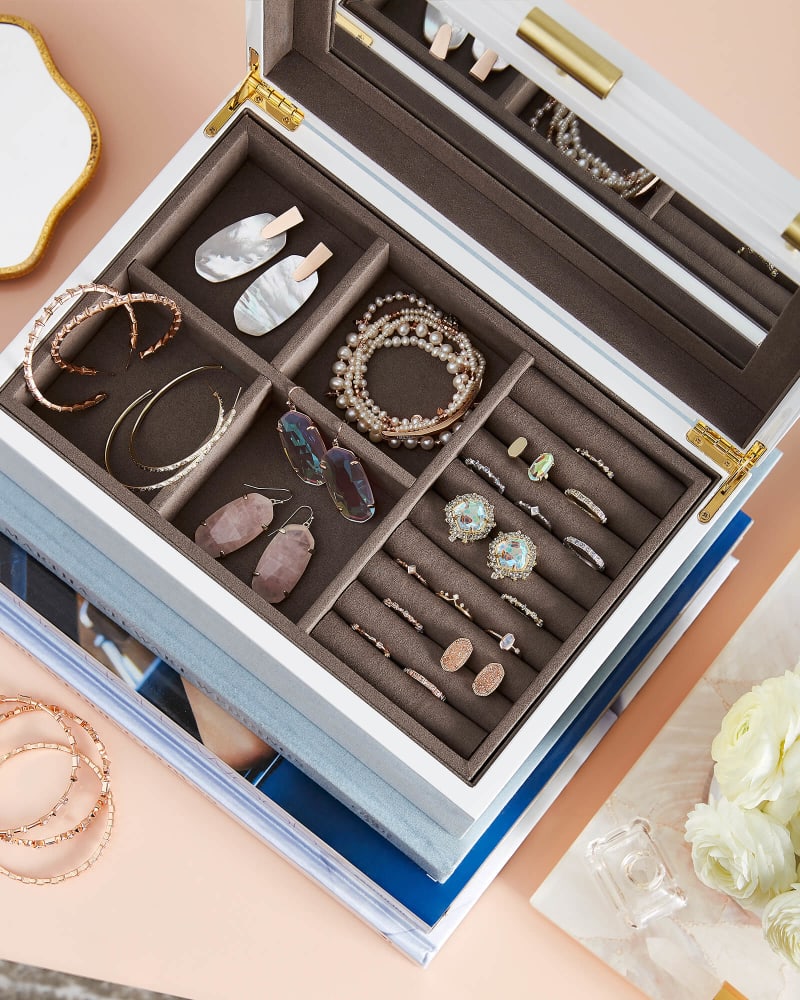 BOUTIQUE KENDRA SCOTT MEDIUM ANTIQUE BRASS JEWELRY BOX 3