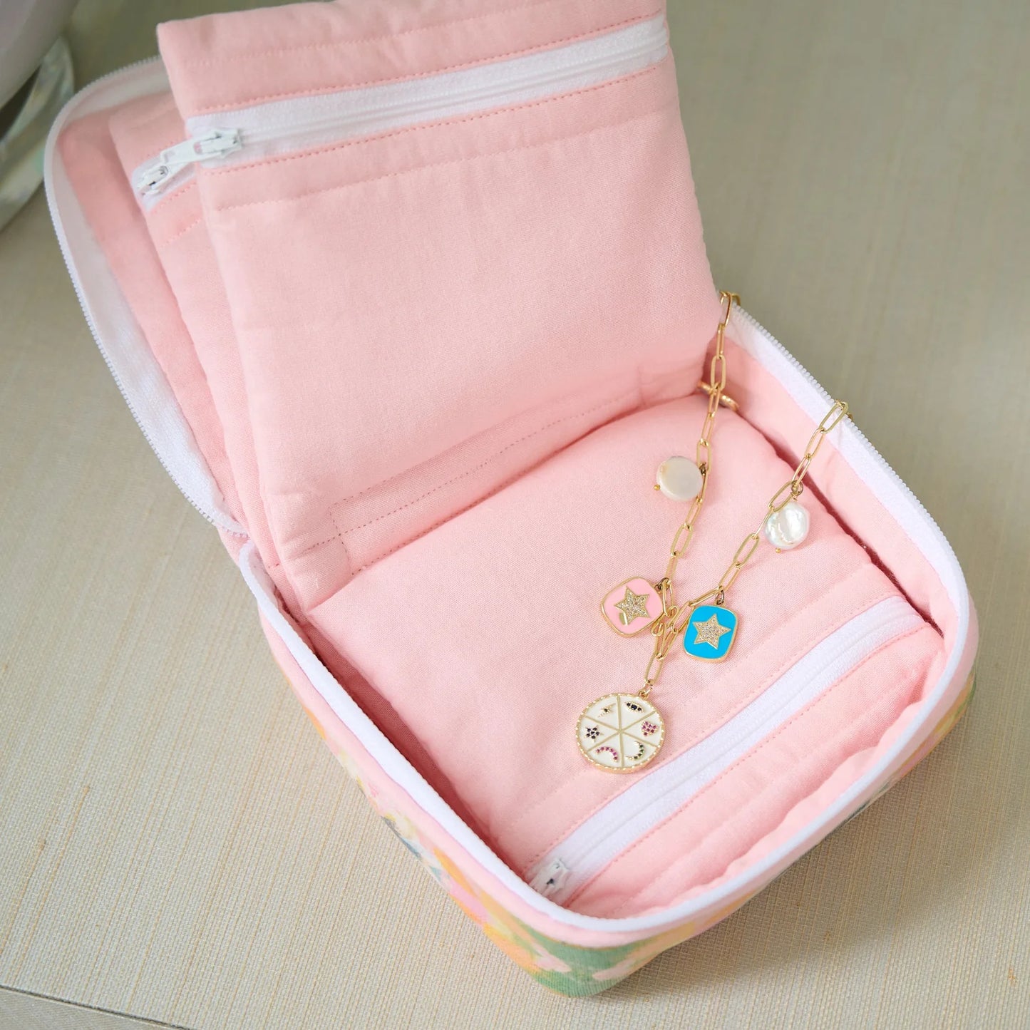 BOUTIQUE LAURA PARK COLOR ME HAPPY JEWELRY CASE 3