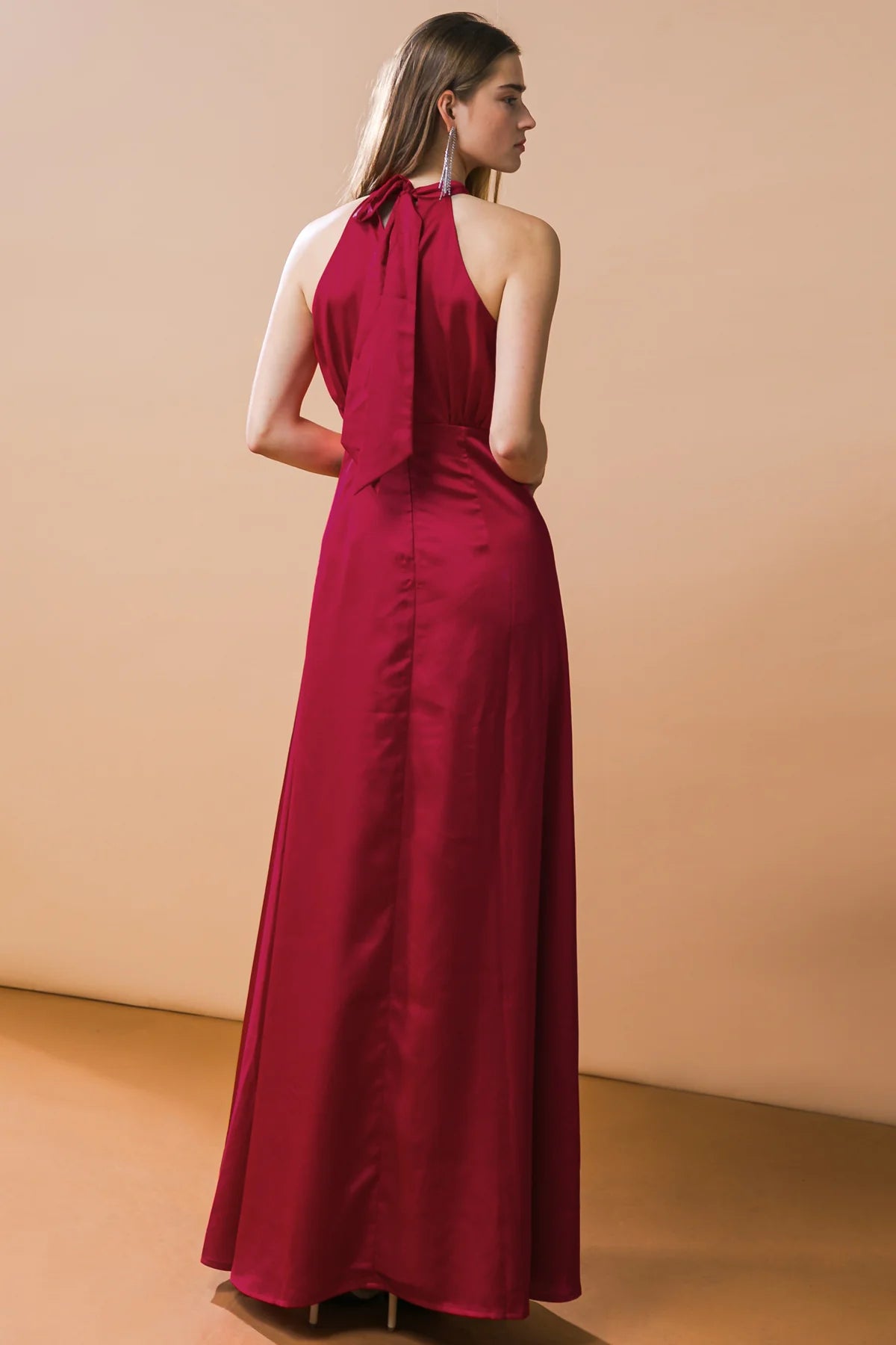 BOUTIQUE LOOKBOOK FAVORITE WOVEN MAXI DRESS BURGUNDY RED BACK