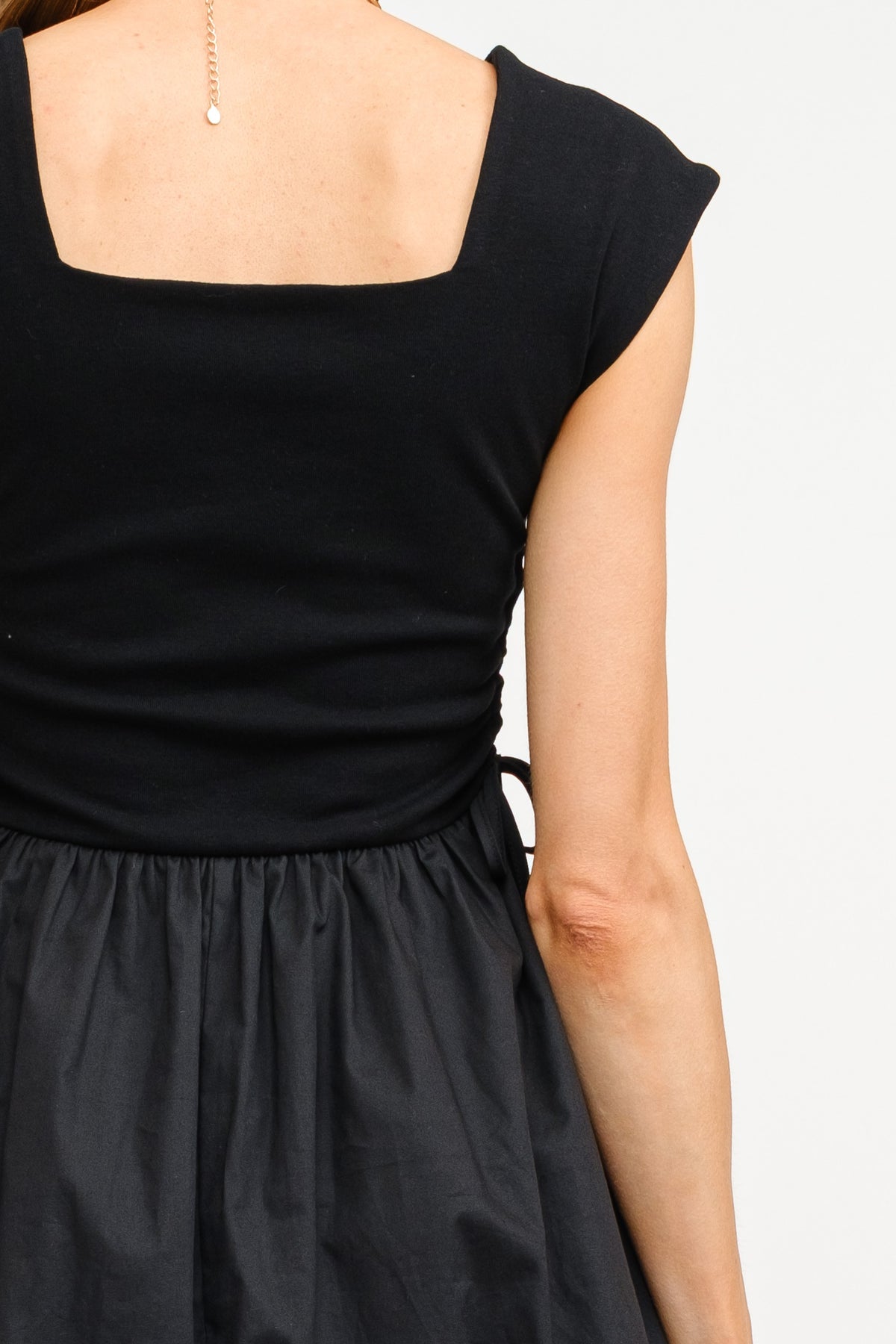 BOUTIQUE NAELLA DRESS BACK 2