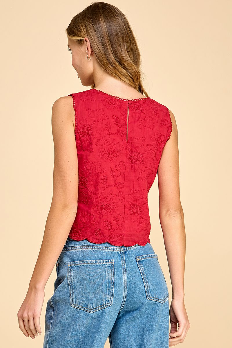 BOUTIQUE SLEEVELESS SCALLOPED TANK BACK RED