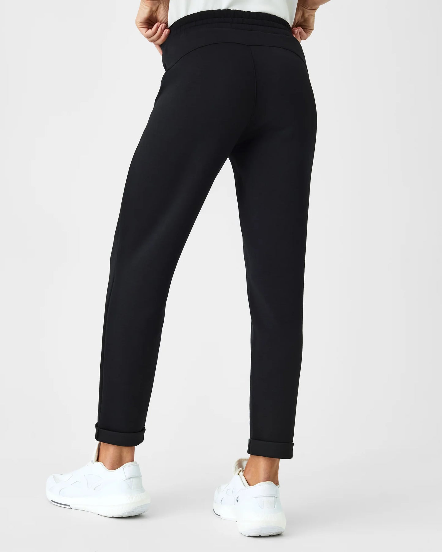BOUTIQUE SPANX AIRESSENTIALS TAPERED PANT VERY BLACK BACK 4