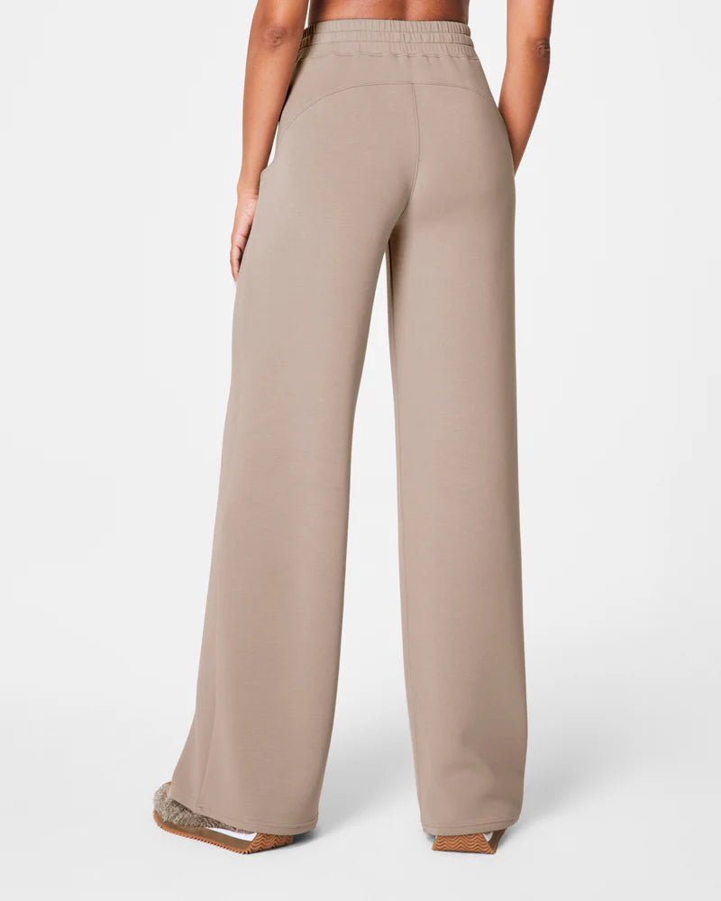 BOUTIQUE SPANX AIRESSENTIALS WIDE LEG PANT ASHWOOD BACK