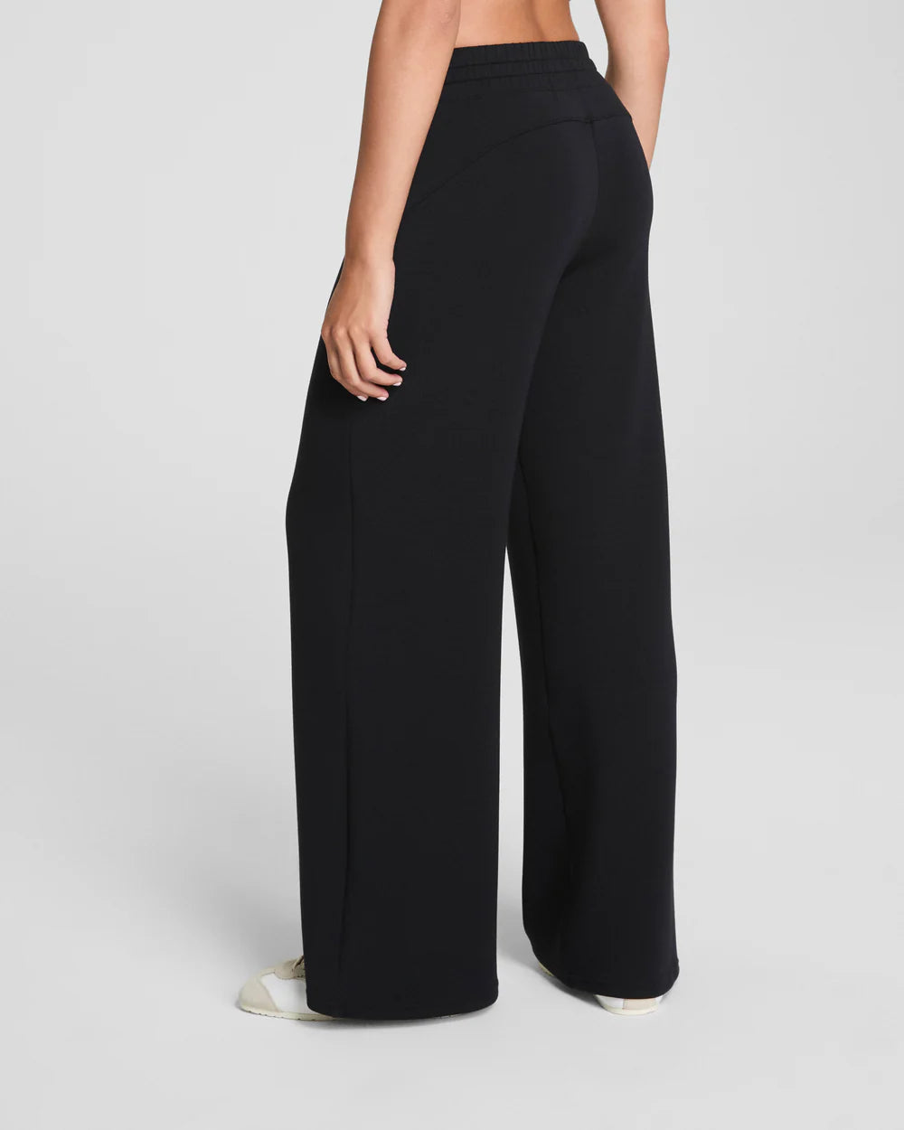 BOUTIQUE SPANX AIRESSENTIALS WIDE LEG PANT BLACK PETITE SIDE