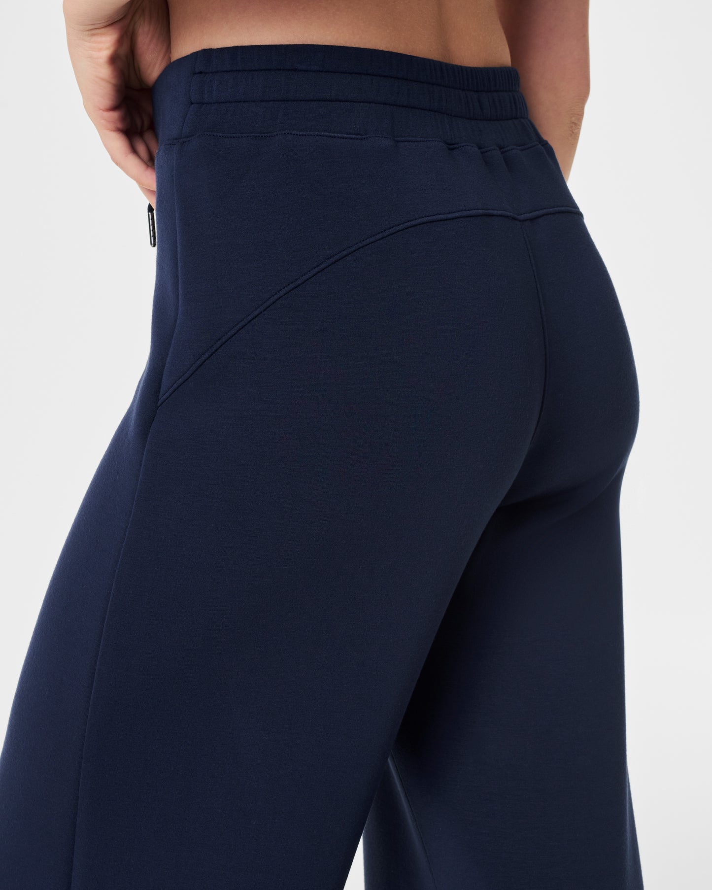 SPANX AIRESSENTIALS WIDE LEG PANT FRONT TIMELESS NAVY BACK