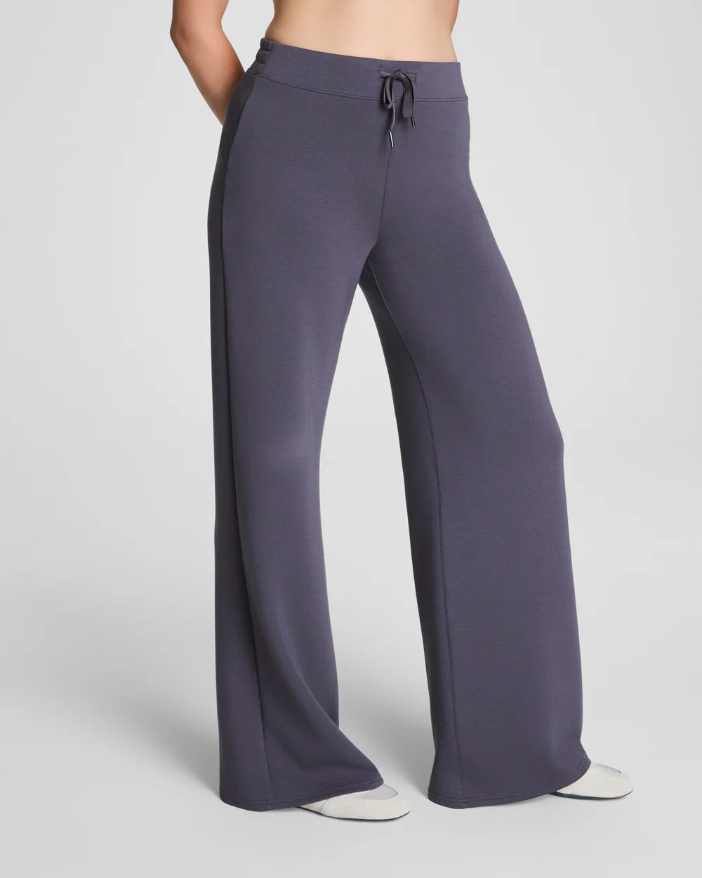 BOUTIQUE SPANX AIRESSENTIALS WIDE LEG PANT STORM FRONT 2