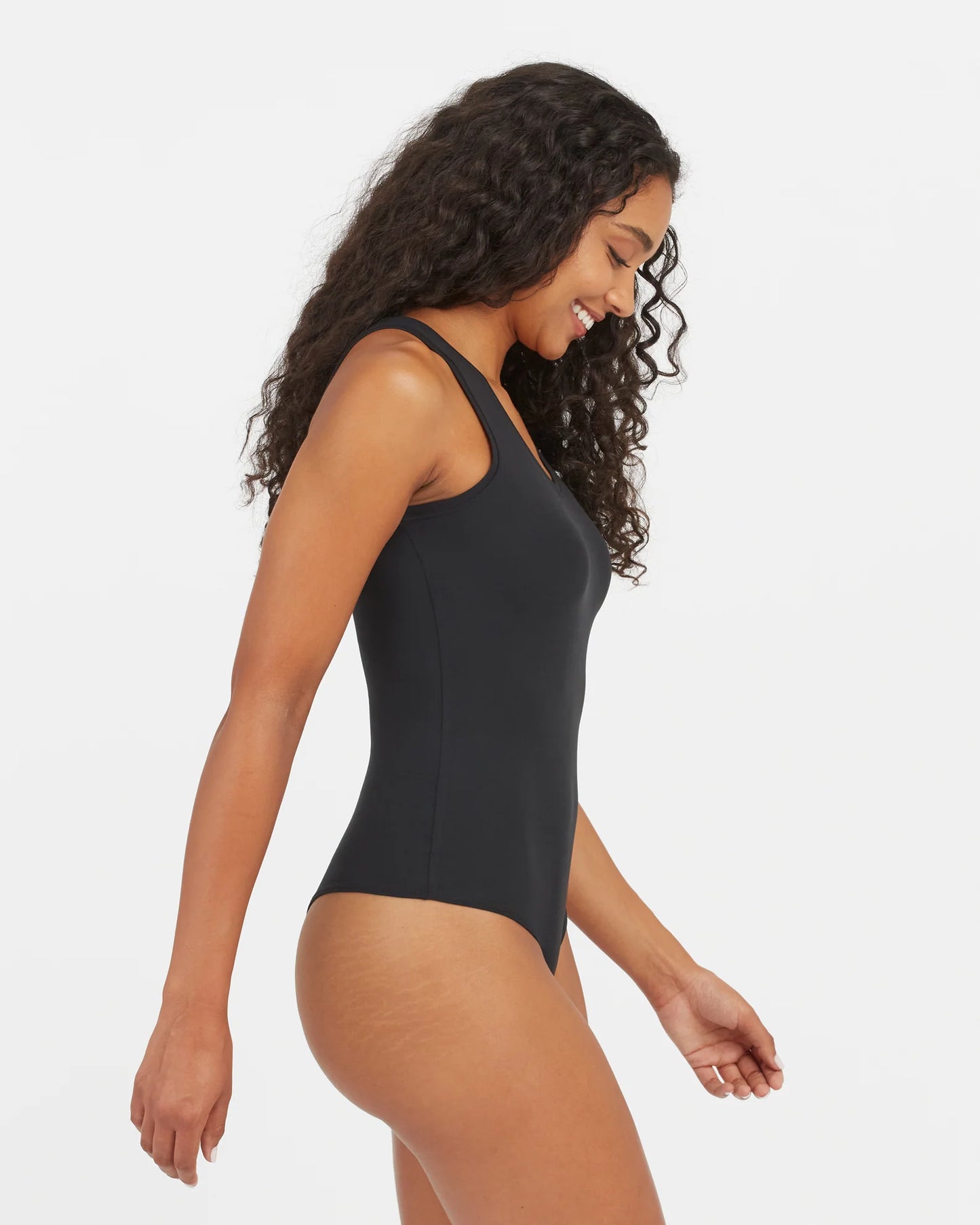 BOUTIQUE SPANX SUIT YOURSELF SCOOP NECK TAN BODYSUIT CLASSIC BLACK SIDE
