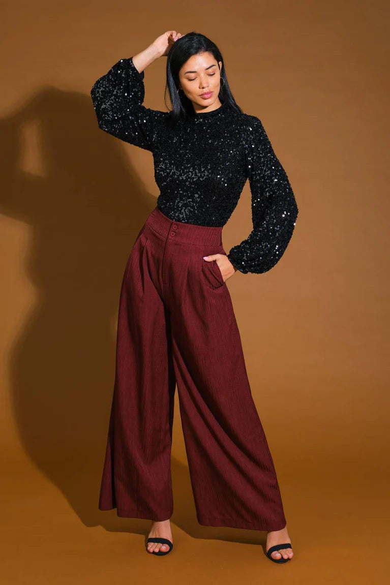 BOUTIQUE STAY THE SAME SEQUIN TOP BLACK FRONT 5