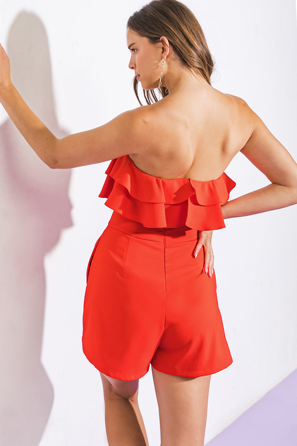 BOUTIQUE UNSTOPPABLE STUNNER WOVEN ROMPER RED BACK