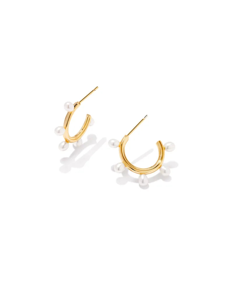KENDRA SCOTT Huggie Leighton Pearl en blanco perla