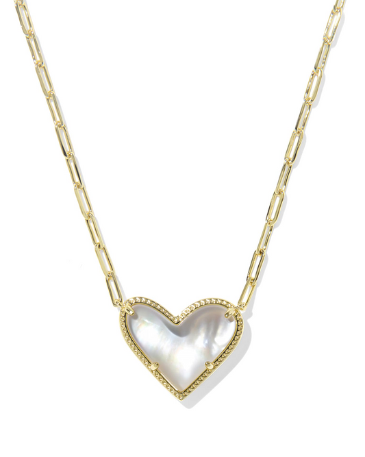 KENDRA SCOTT Ari Heart Gold Statement Short Pendant Necklace in Ivory Mother of Pearl