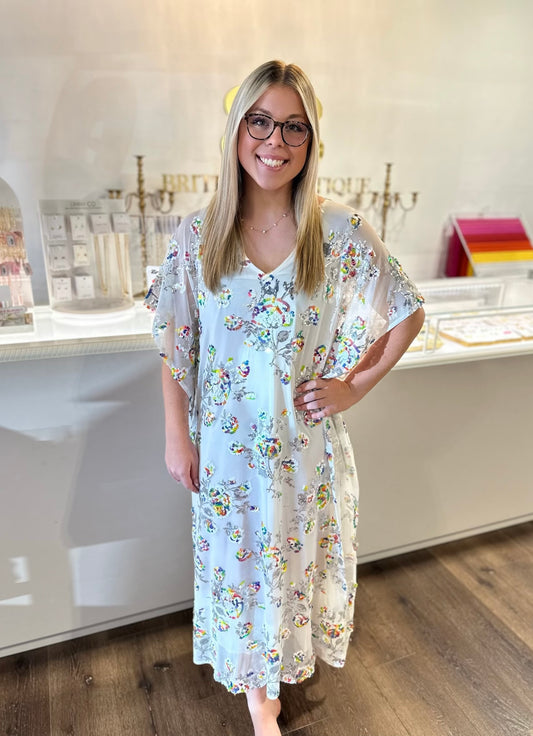 BOUTIQUE BUDDY LOVE ATLAS CAFTAN MAXI DRESS WHITE SANGRIA FRONT ON MODEL