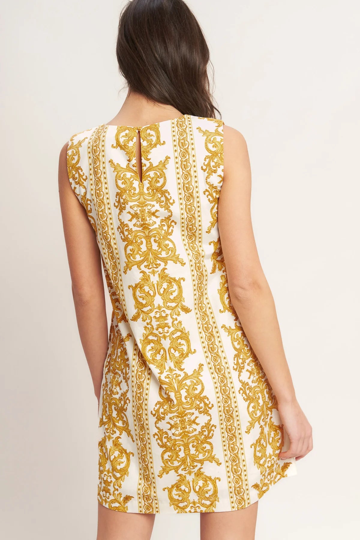 BOUTIQUE CITY GIRL WITH EDGE WOVEN MINI SHIFT DRESS BACK