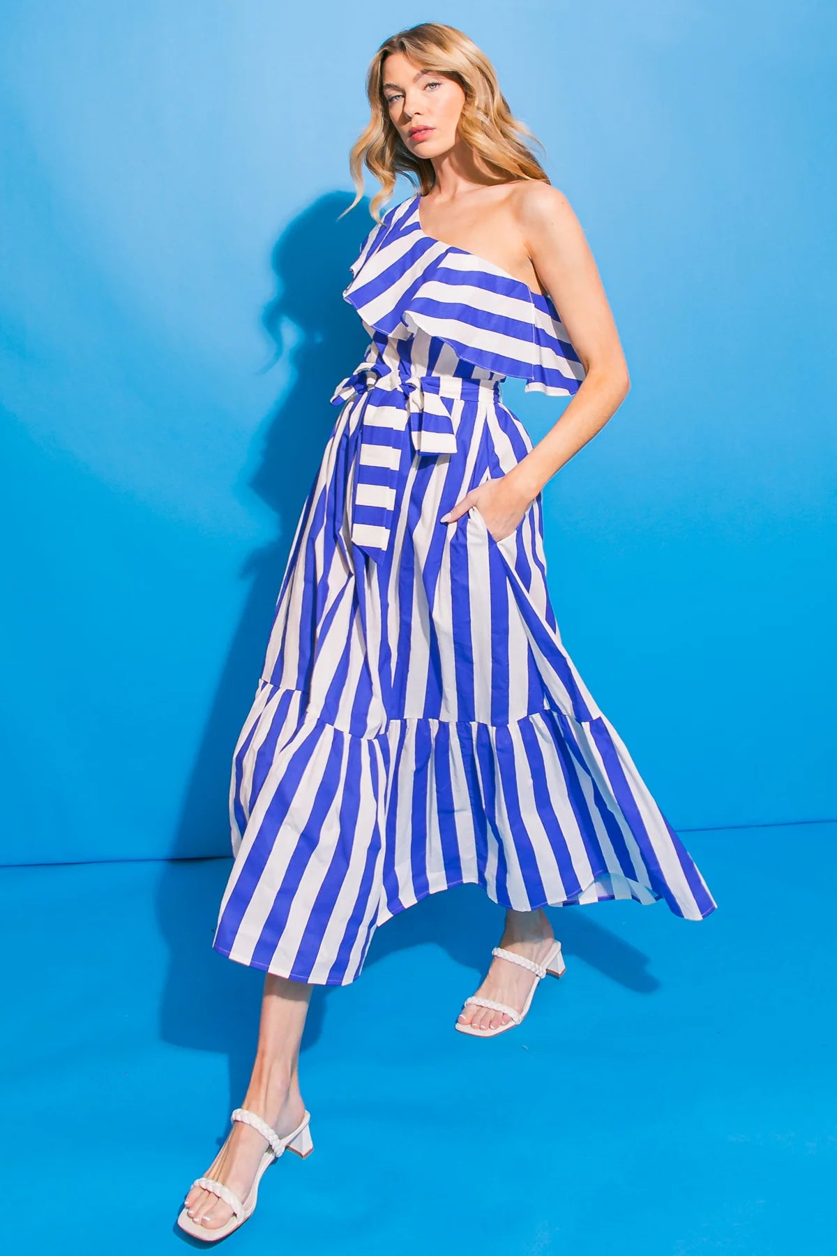 BOUTIQUE DAYS LIKE THESE POPLIN MIDI DRESS BLUE IVORY FRONT 4