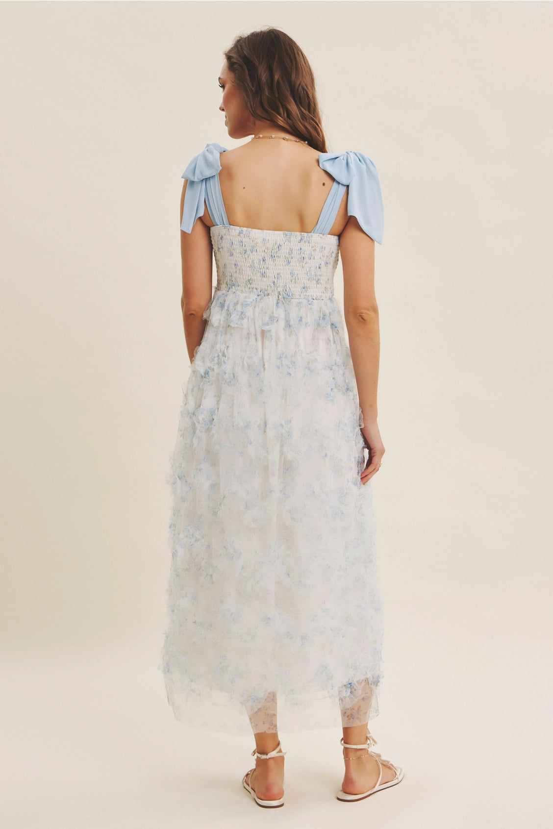 BOUTIQUE DREAMING OF YOU MIDI DRESS BLUE BACK
