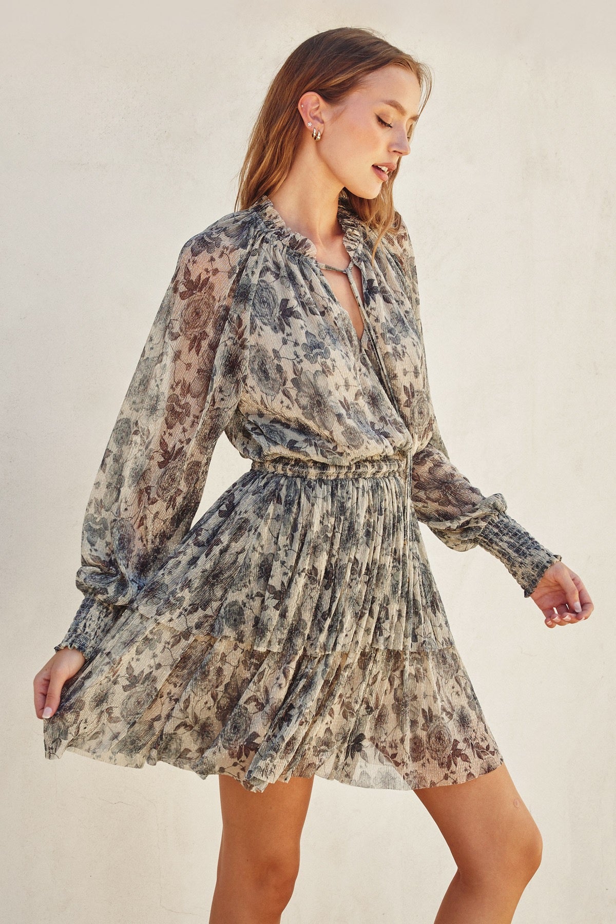 BOUTIQUE FLORAL LUREX CINCHED WAIST MINI DRESS ECLIPSED BLOOM SIDE