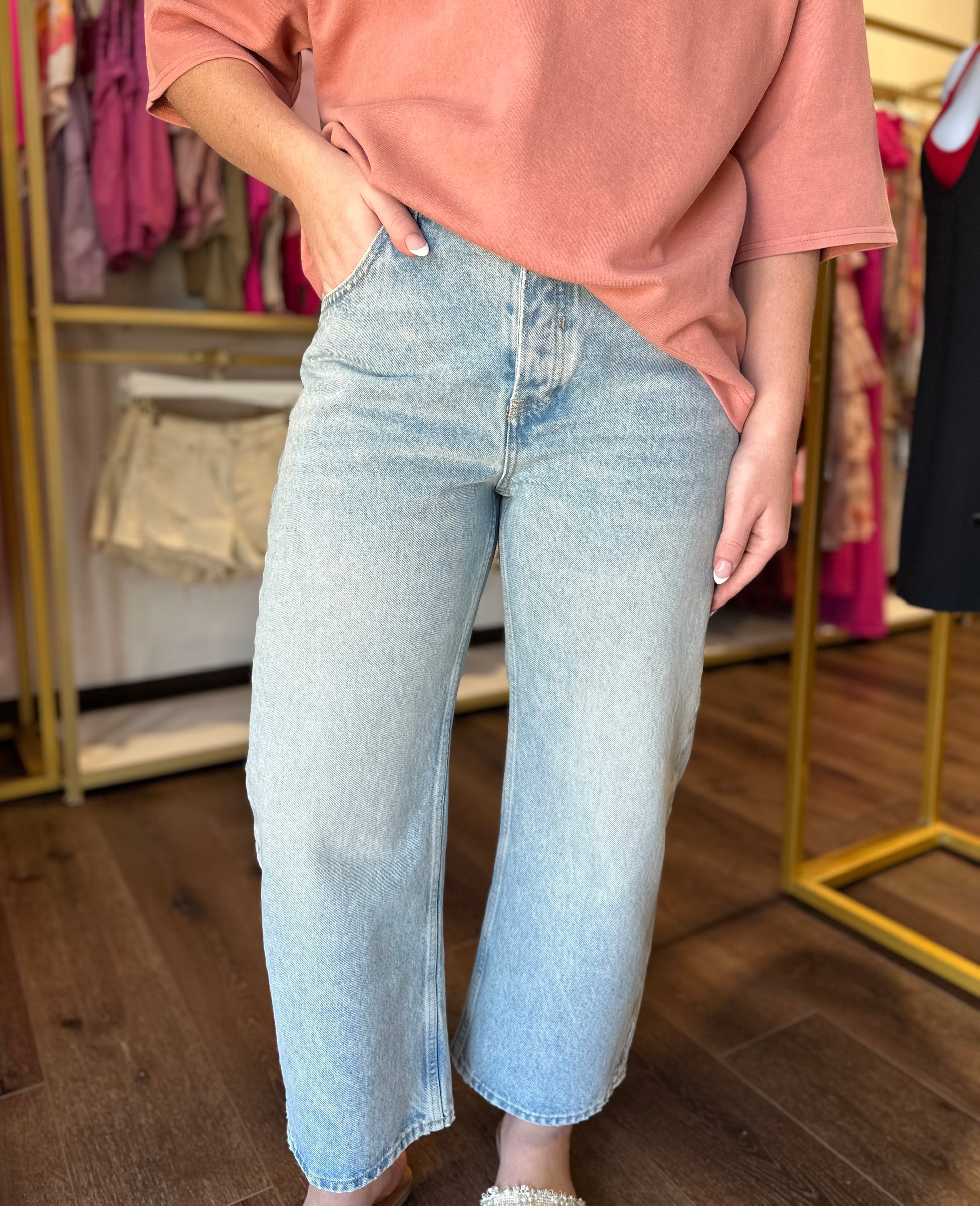 BOUTIQUE FREE PEOPLE DEEP TRANCE BF JEANS SWEET DREAMS FRONT ON MODEL