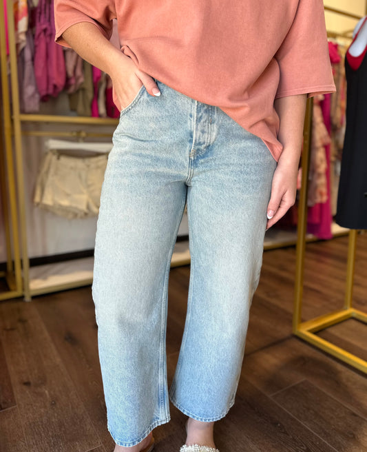 BOUTIQUE FREE PEOPLE DEEP TRANCE BF JEANS SWEET DREAMS FRONT ON MODEL