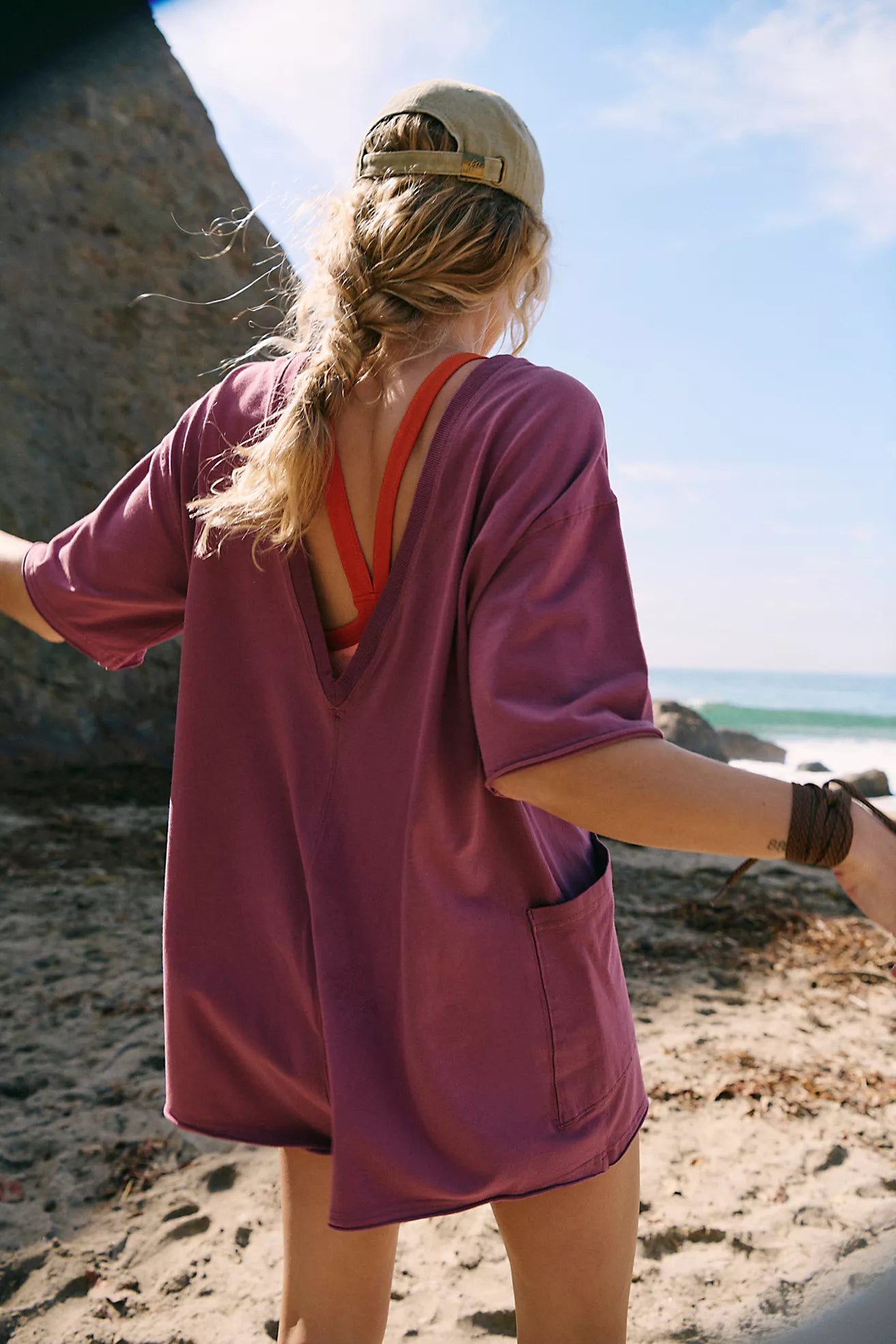 BOUTIQUE FREE PEOPLE HOT SHOT TEE ROMPER CLOVE BACK