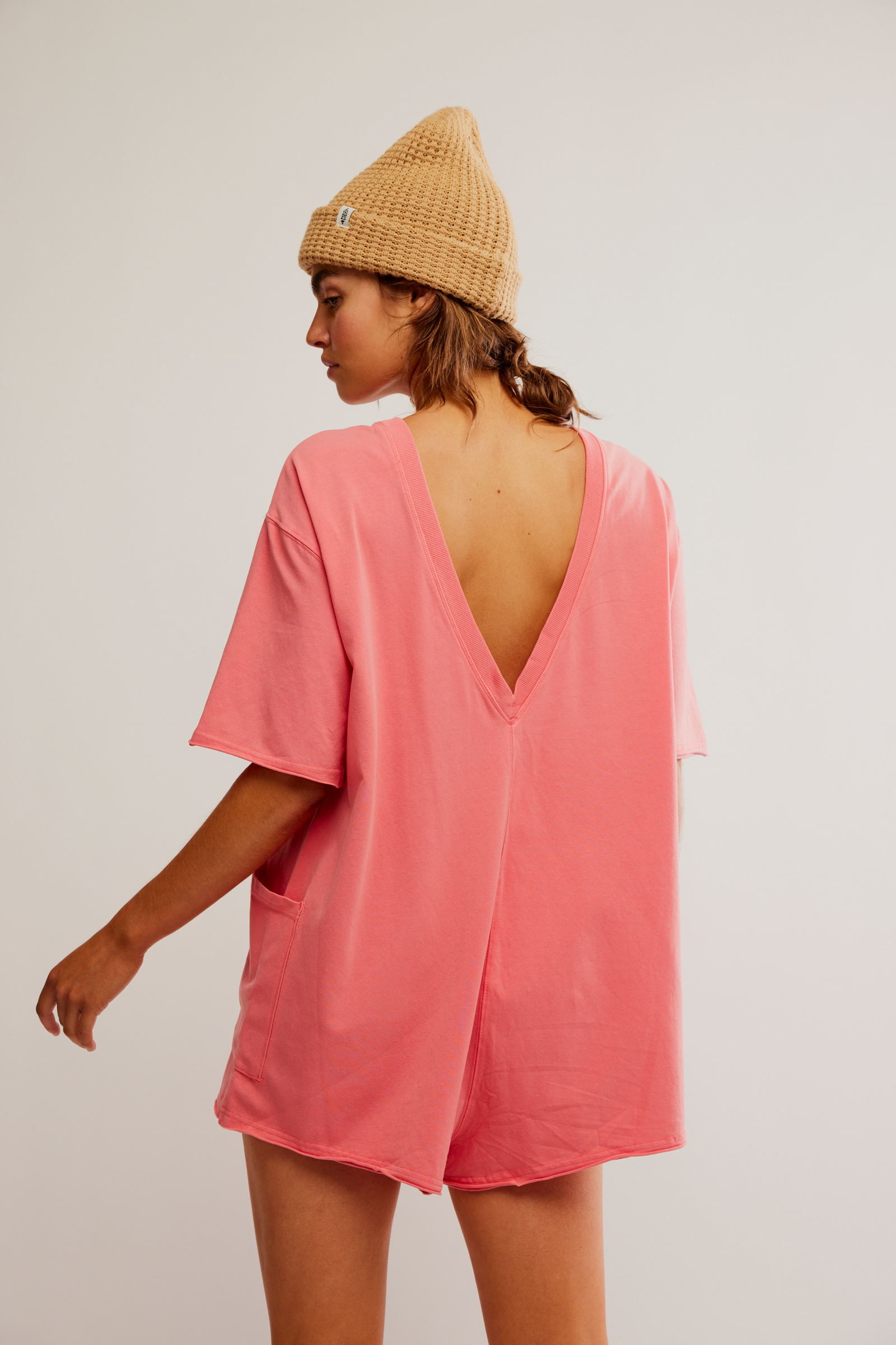 BOUTIQUE FREE PEOPLE HOT SHOT TEE ROMPER HIBISCUS BACK