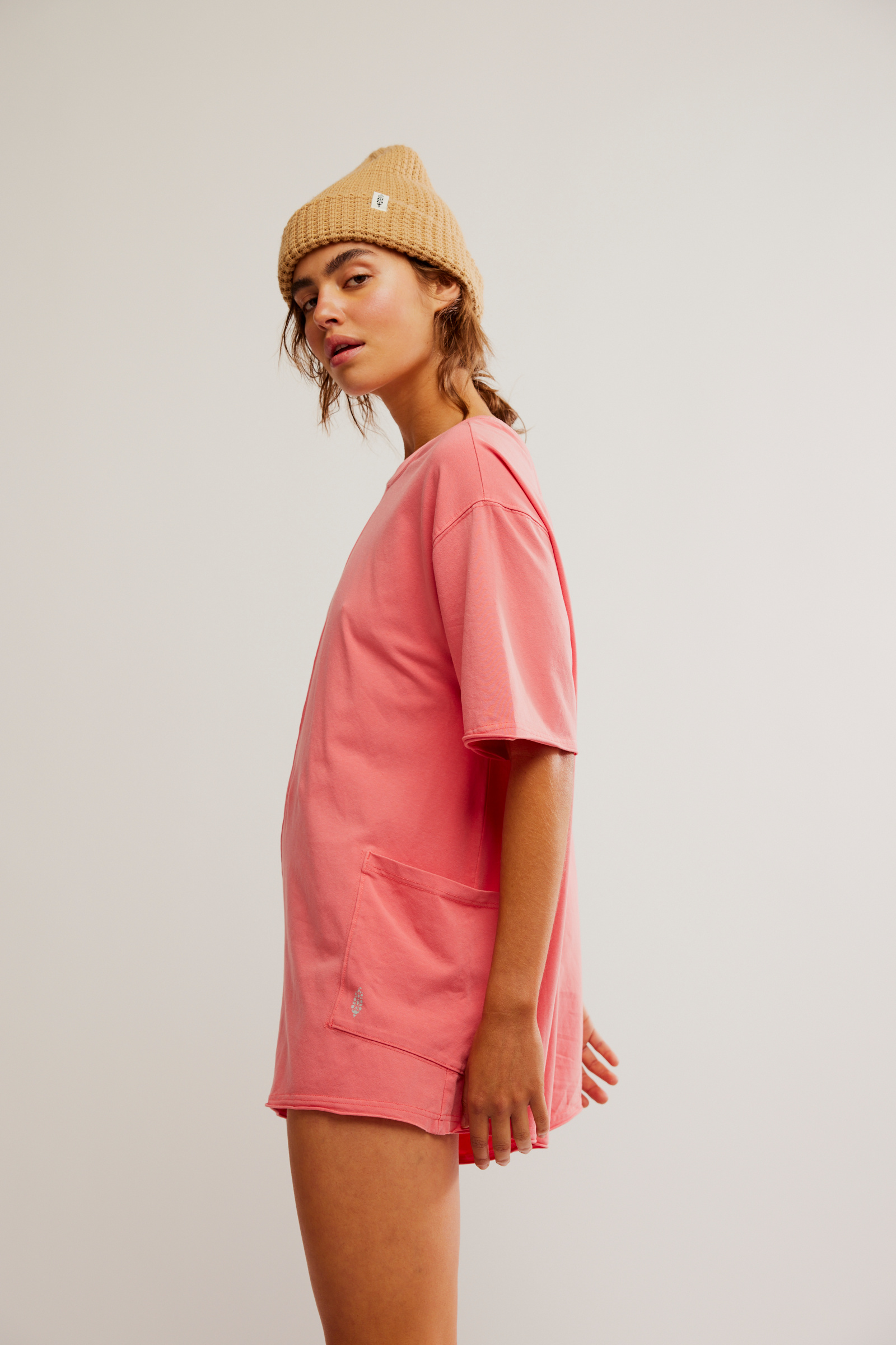 BOUTIQUE FREE PEOPLE HOT SHOT TEE ROMPER HIBISCUS SIDE