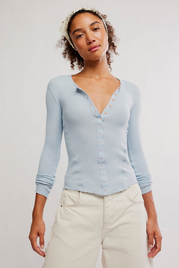 BOUTIQUE FREE PEOPLE INTIMATELY GOING PLACES CARDI PEARL BLUE FRONT
