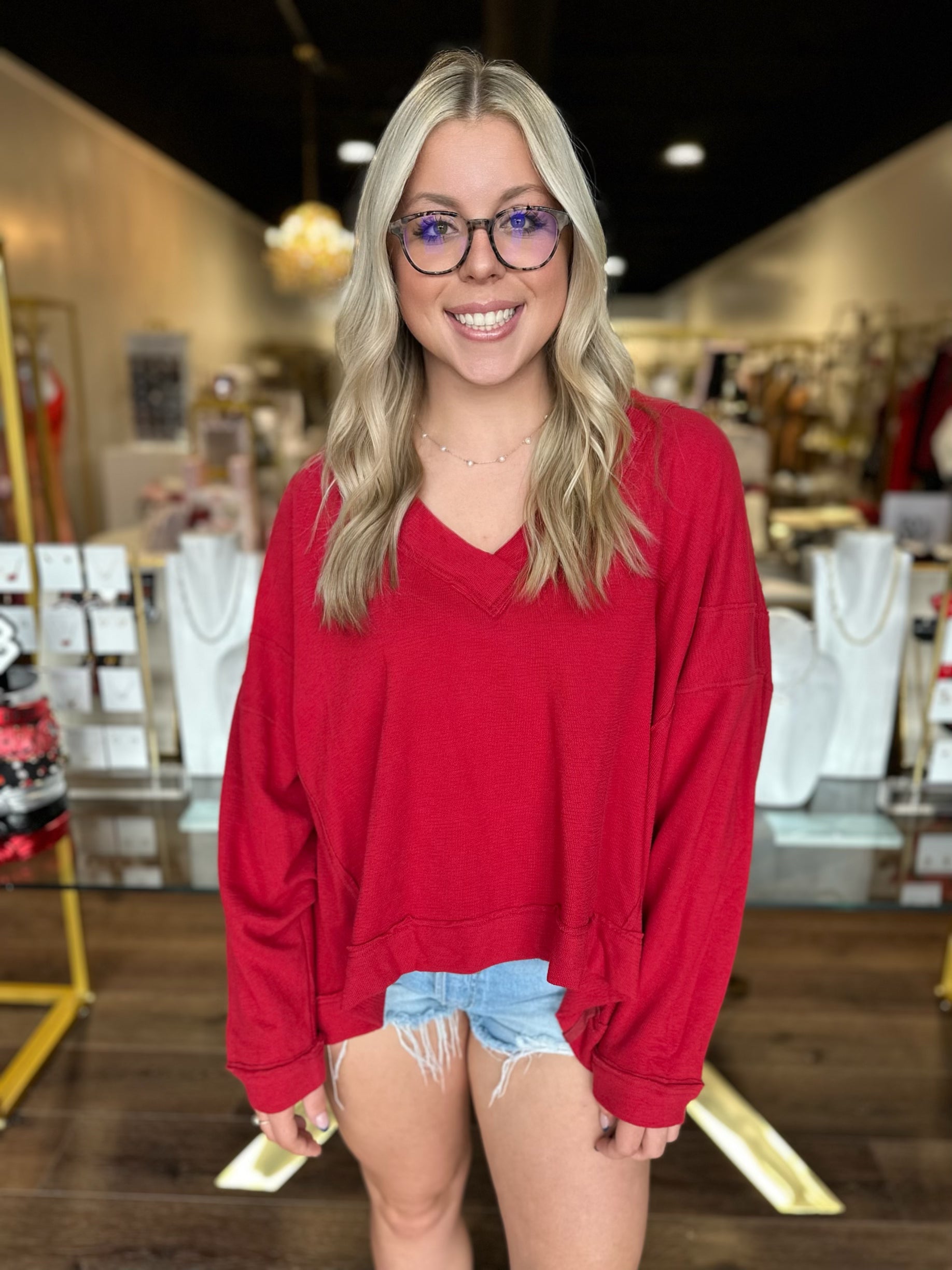 BOUTIQUE FREE PEOPLE STAYCATION PULLOVER DEEP CHERRY FRONT ON MODEL