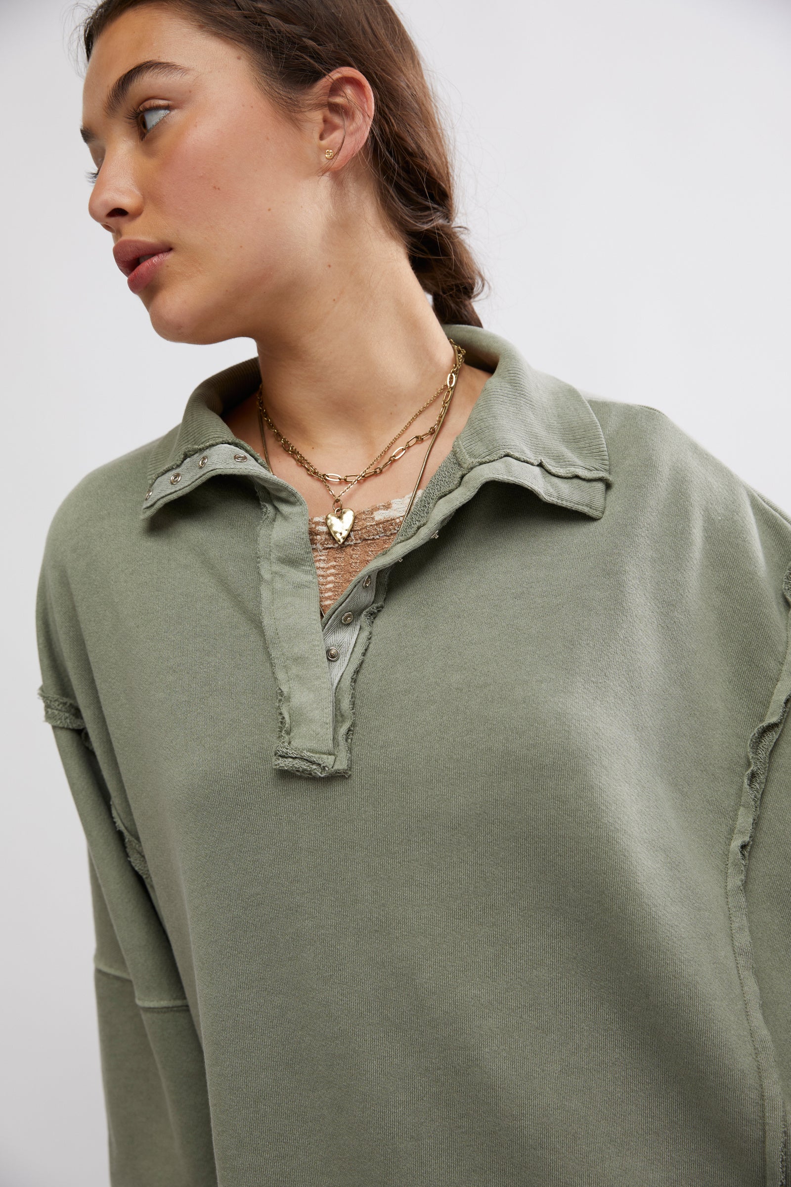 BOUTIQUE FREE PEOPLE WE THE FREE CAMDEN HENLEY SWEATSHIRT LAUREL OAK FRONT 2