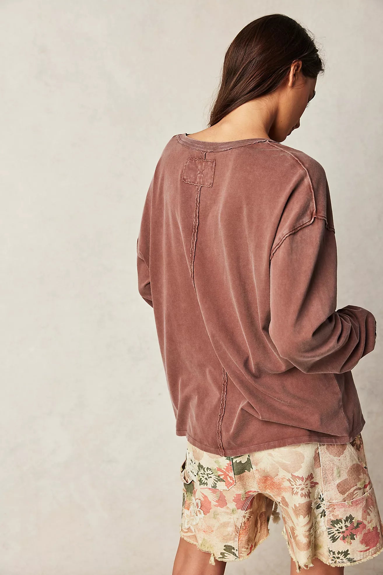 BOUTIQUE FREE PEOPLE WE THE FREE FADE INTO YOU TEE BACK UMBER EARTH