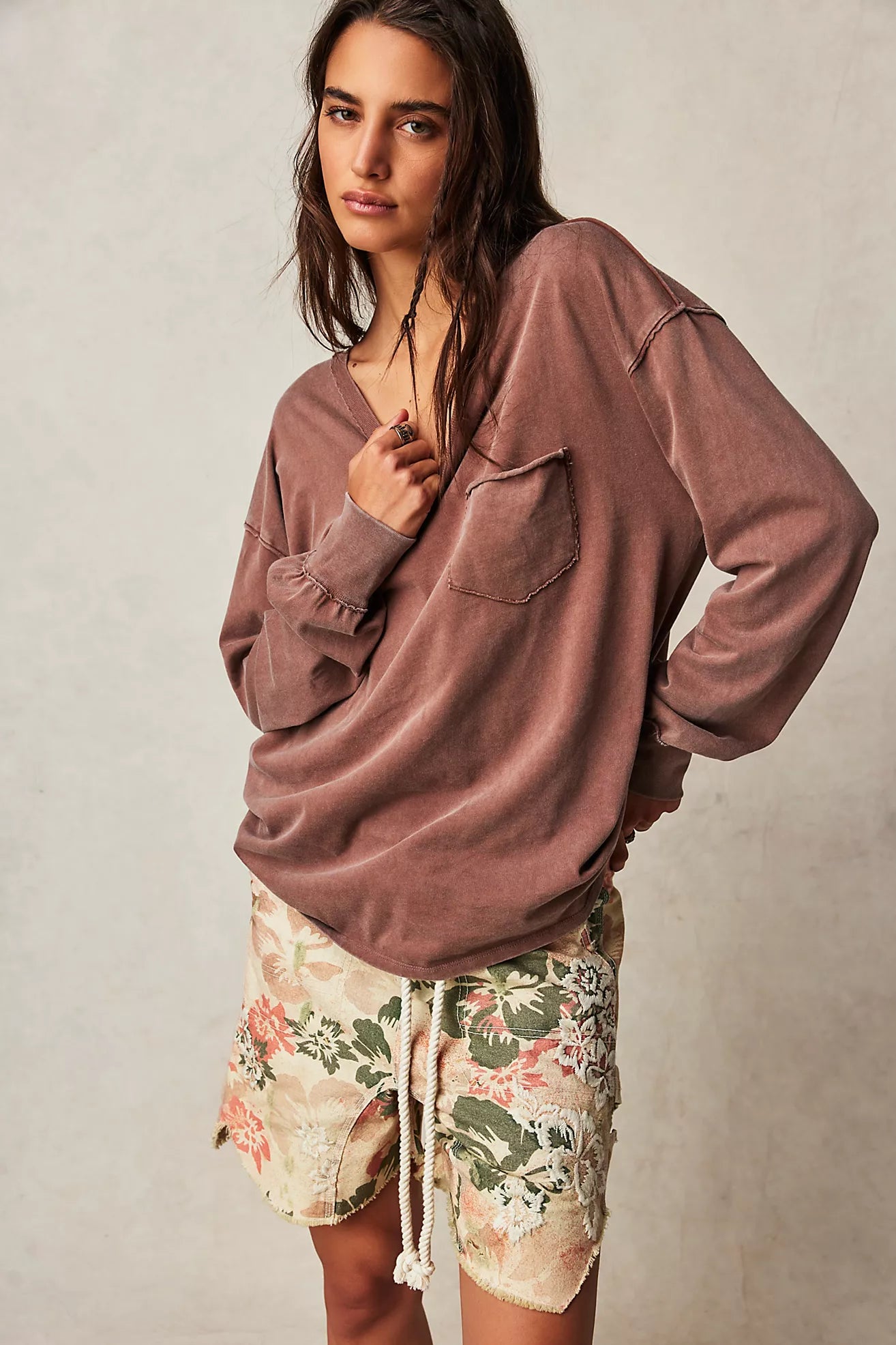 BOUTIQUE FREE PEOPLE WE THE FREE FADE INTO YOU TEE FRONT UMBER EARTH