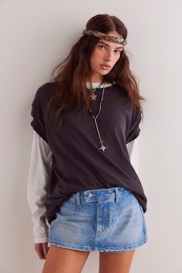 BOUTIQUE FREE PEOPLE WE THE FREE GALLIVANTING PEEKABOO SKORT OASIS BLUE FRONT