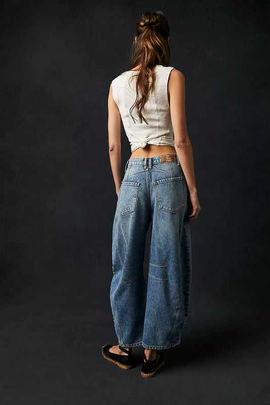 BOUTIQUE FREE PEOPLE WE THE FREE GOOD LUCK MID RISE BARREL JEANS ULTRA LIGHT BACK