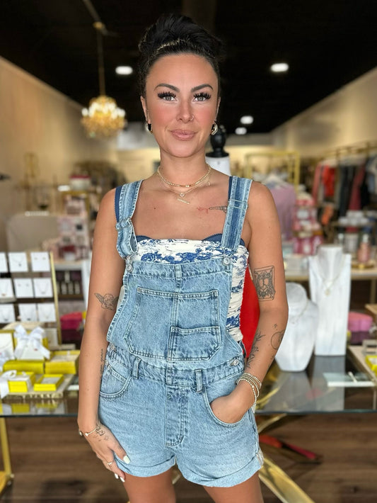 BOUTIQUE FREE PEOPLE WE THE FREE ZIGGY SHORTALLS FOLLOW YOUR HEART FRONT ON MODEL