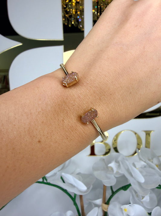 kinder scott gold cuff with brown stones