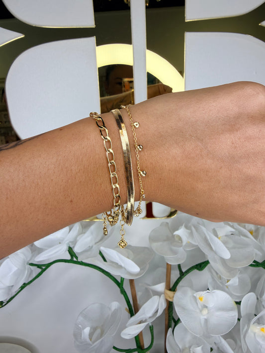 Gold kendra scott bracelet set of three