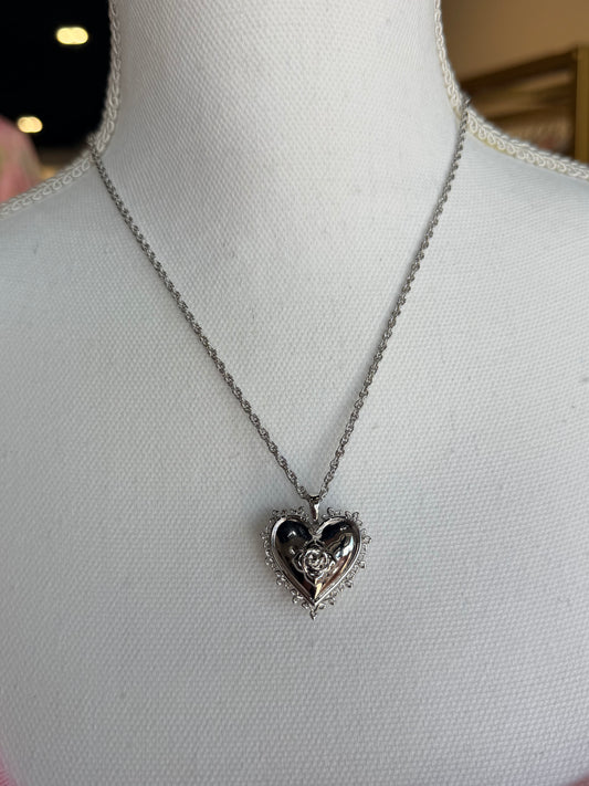 Silver Kendra Scott, heart locket