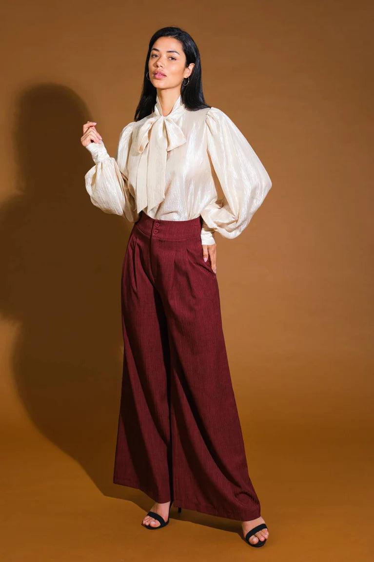STUNNING ASPECT WOVEN TOP