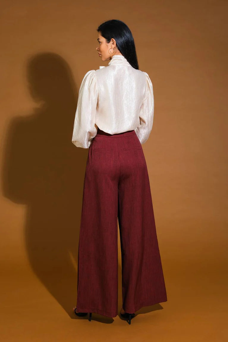 STUNNING ASPECT WOVEN TOP