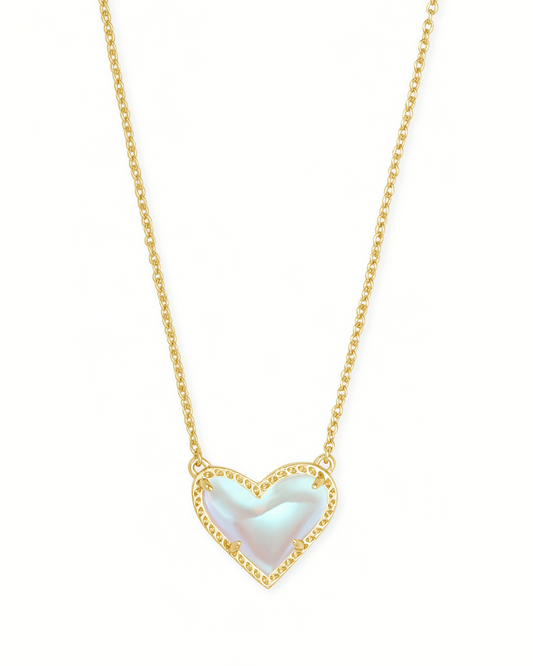 BOUTIQUE KENDRA SCOTT ARI HEART SHORT PENDANT GOLD NECKLACE DICHROIC GLASS