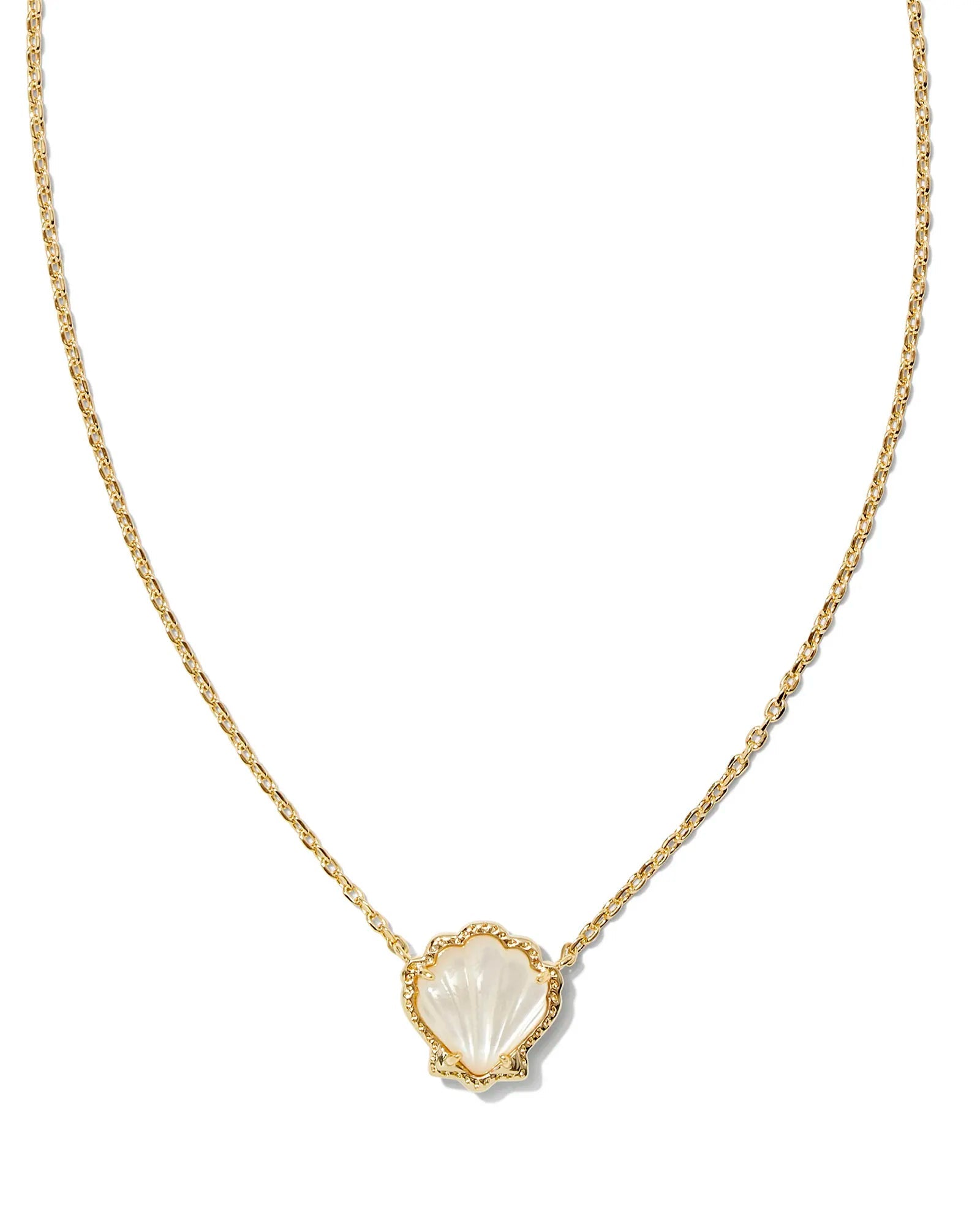 BOUTIQUE KENDRA SCOTT BRYNNE SHELL SHORT PENDANT NECKALCE IVORYMOTHER OF PEARL